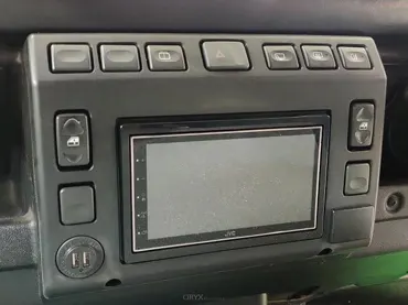 Doppel-DIN Konsole, passend für Defender TD5
