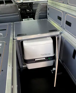 Sitzbox/Toilettenbox Mitte, für Toyota 75/78