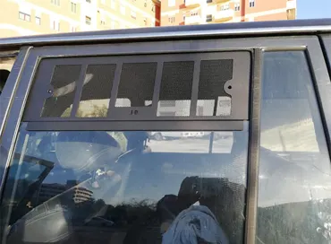 Lüftungsgitter/Frischluftgitter für Toyota J8 Serie links