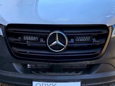 Kühlergrillhalter für Zusatzscheinwerfer für MB Sprinter 907