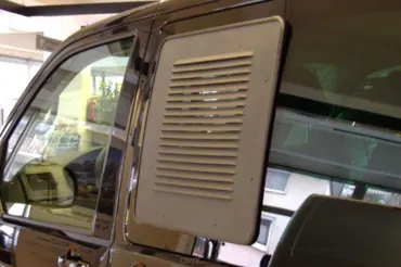 AIRvent Lüftungsgitter für Schiebefenster Bus T5/T6, links