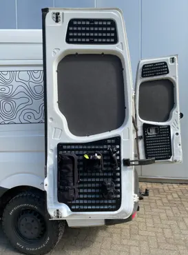 MOLLE-Trägersystem Hecktür links unten MB Sprinter/VW Crafter