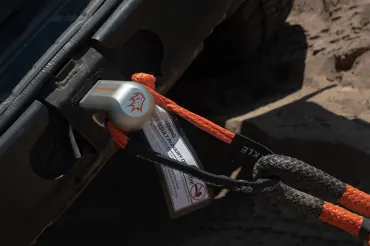 MAXTRAX Fuse Shackle 7t BL