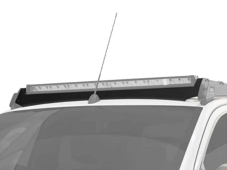Front Runner Ford Ranger (2012 - 2022) Slimsport Dachträger 40in Zusatzscheinwerfer Windschutzverkleidung