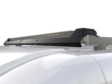 Front Runner Verstellbare Windschutzverkleidung für den Slimpro Dachträger