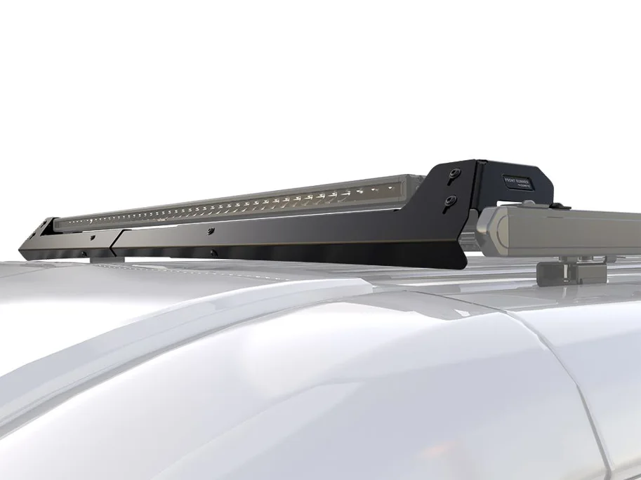 Front Runner Verstellbare Windschutzverkleidung für den Slimpro Dachträger