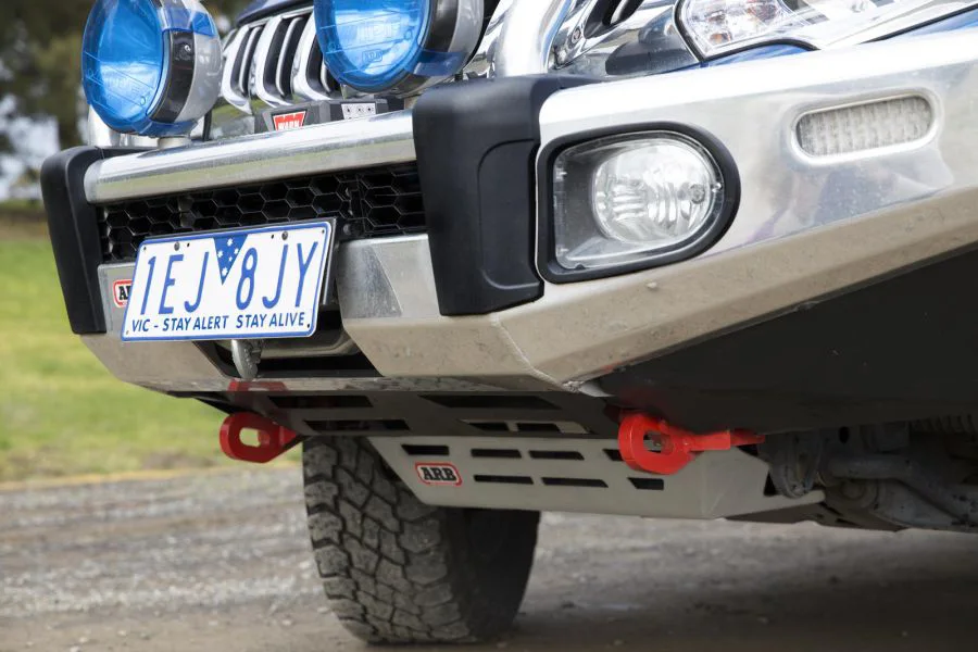 ARB Abschlepphaken Mitsubishi L200 MR ab 19, linke Seite