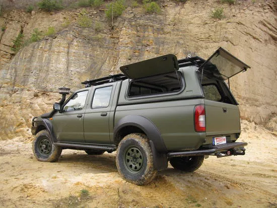 Commercial Hardtop für Isuzu D-Max Doppelkabine 12-17 flach, glatt, seitlich Aluklappen