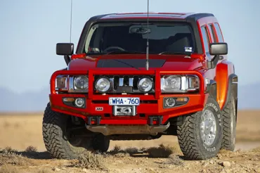 ARB Windenstossstange Hummer H3 mit Verbreiterungen