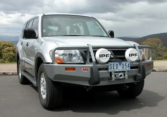 ARB Windenstossstange Mitsubishi Pajero V60 `03-, #3434060, grau metallic,
