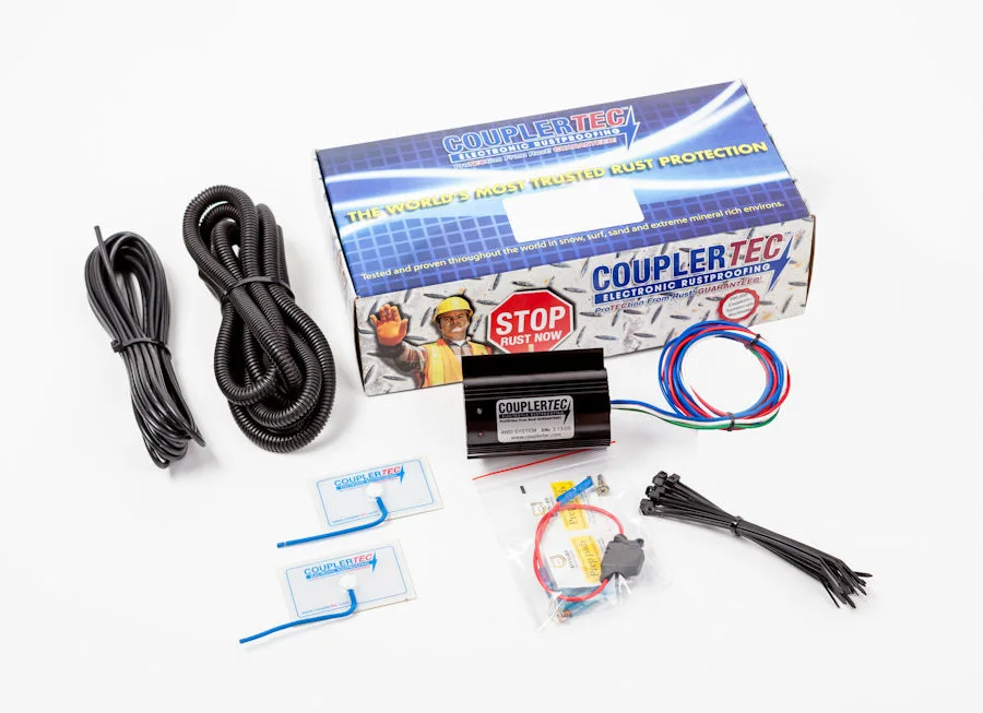 Couplertec Korrosionschutz 12V für 4x4 und SUV mit 2 Kapazitiven Kopplern