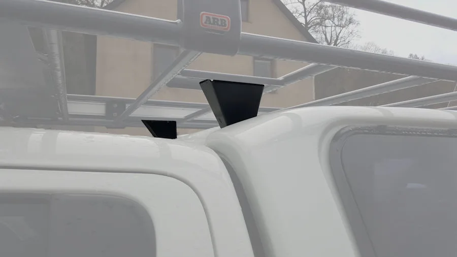 Fusskit für ARB Dachträger Mitsubishi L200 Doppelkabine ab 2015, flaches Dach