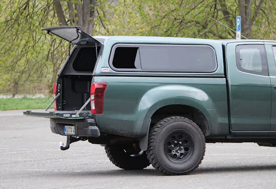 Standard Hardtop für Isuzu D-Max X-Cab, 06/12 -> flach, seitlich Schiebefenster