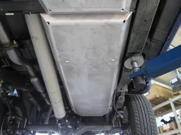 Unterfahrschutz Isuzu D-Max-3 ab 12/20 Tank, Xtra Cab und DoubleCab