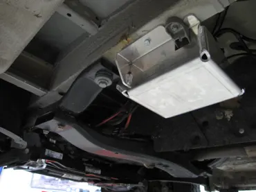 Unterfahrschutz Mercedes Sprinter 907 18-12/2021 Automatik, Kraftstofffilter