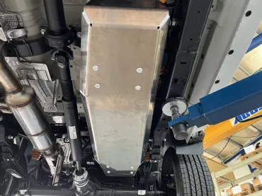 Unterfahrschutz VW Amarok + Ford Ranger ab 23, Tank