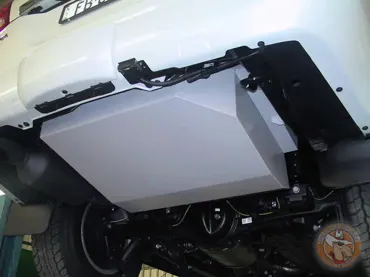 Zusatztank Toyota J200, 180l , TA65LTWIN nur für Fzg. ohne orig. Zusatztank