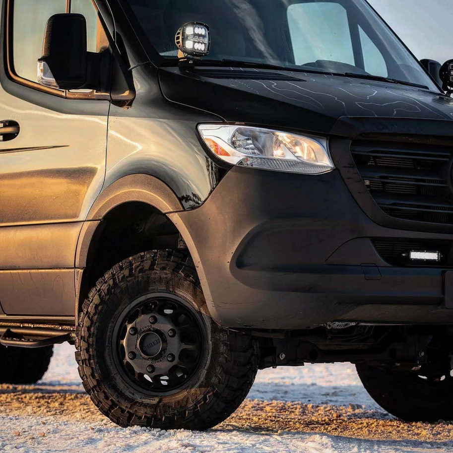 Radlaufverbreiterung vorne „ORYX“, für Mercedes Benz Sprinter 907 (ab Baujahr 2018)