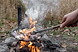 21F59C3D_petromax-lagerfeuerhalterung-fuer-schmiedeeiserne-pfannen-06.jpg
