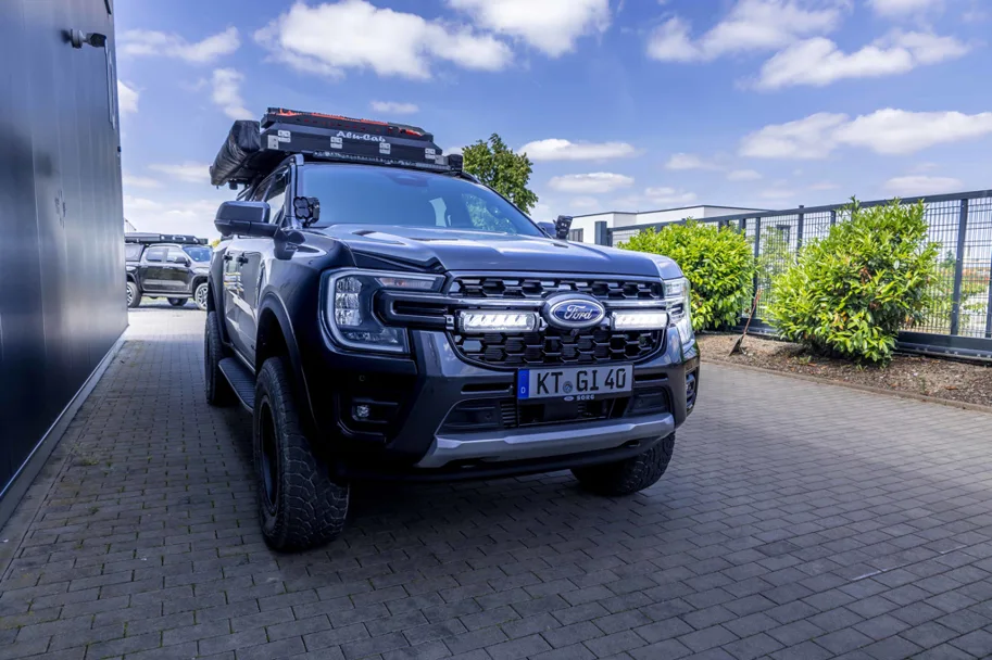 Lazer Lamps Kühlergrill-Kit Ford Ranger Wildtrak (2023+) inkl. Triple-R 850