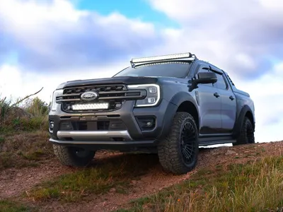 Lazer Lamps Kühlergrill-Kit Ford Ranger Wildtrak 23+ inkl. Triple-R 1250