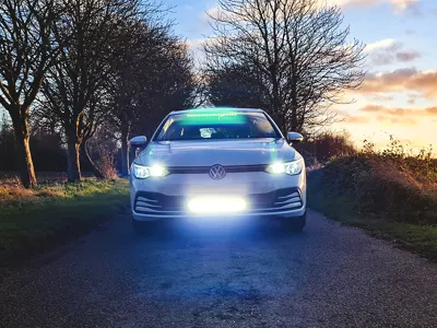 Lazer Lamps Kühlergrill-Kit für VW Golf MK8 2020+ inkl. Linear-18 Elite mit I-LBA