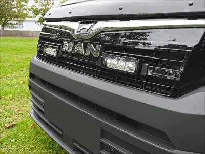 Lazer Lamps Kühlergrill-Kit MAN TGE (2017+) inkl. 2x ST4 Evolution