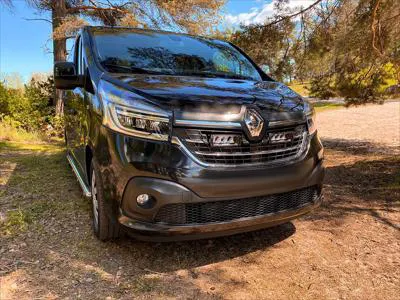 Lazer Lamps Kühlergrill-Kit Renault Trafic (2019-2022) inkl. 2x Triple-R 750 Standard