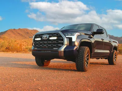 Lazer Lamps Kühlergrill-Kit Toyota Tundra Platinum 2022+ inkl. 2x Triple-R 850 Elite
