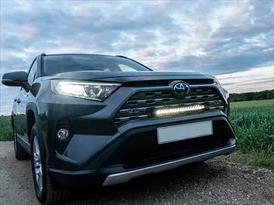 Lazer Lamps Toyota Rav4 Hybrid (2019+) Kühlergrill-Kit inkl. 1x Linear-18
