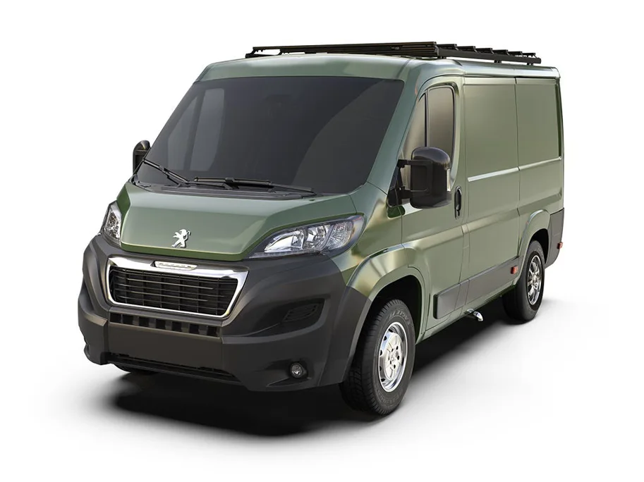 Front Runner Peugeot Boxer (L1H1 / 118in WB / Niedriges Dach) (2014 - Heute) Slimpro Dachträger Kit
