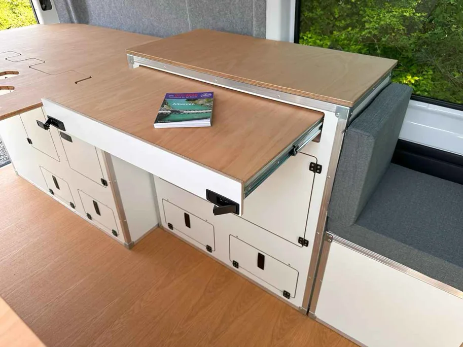 Kleiderschrank passend für VW Crafter / MAN TGE L2