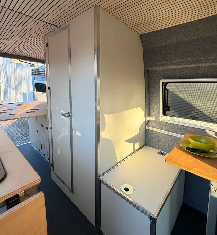 Nasszelle für VW Crafter / MAN TGE L2/H2