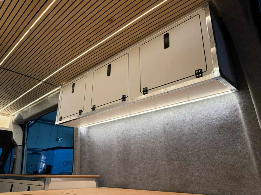 Hängeschrank 150cm, passend für VW Crafter / MAN TGE