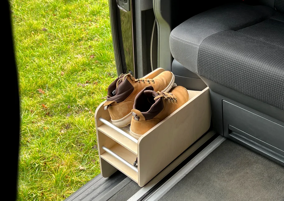 Schuhregal für VW Bus T5, T6 und T6.1, Naturholz