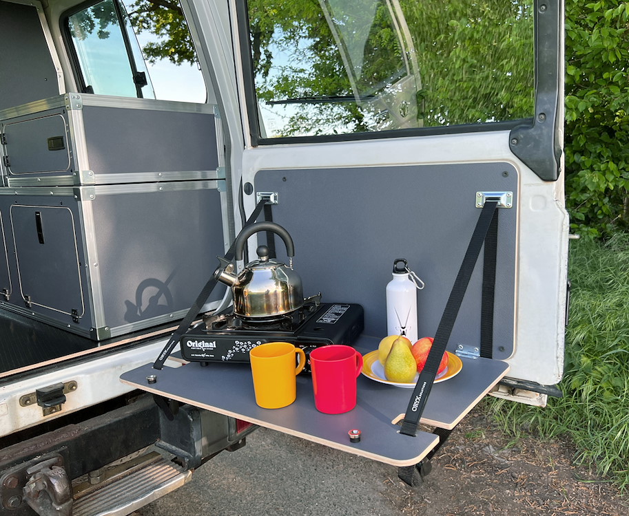 Klapptisch für die rechte Hecktür, für Toyota 75 / 78