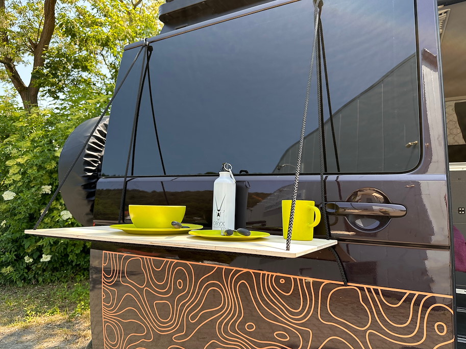 Hängetisch / Aussentisch für die Schiebetür