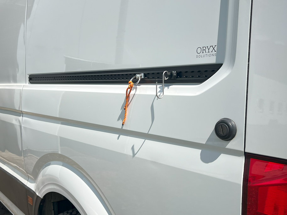 Airlineschienen-System links, für VW Crafter und MAN TGE L2 und L3