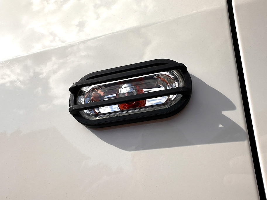 Schutzgitter für Seitenblinker „Version 1“, VW Bus T5 / T5.1 (Set)