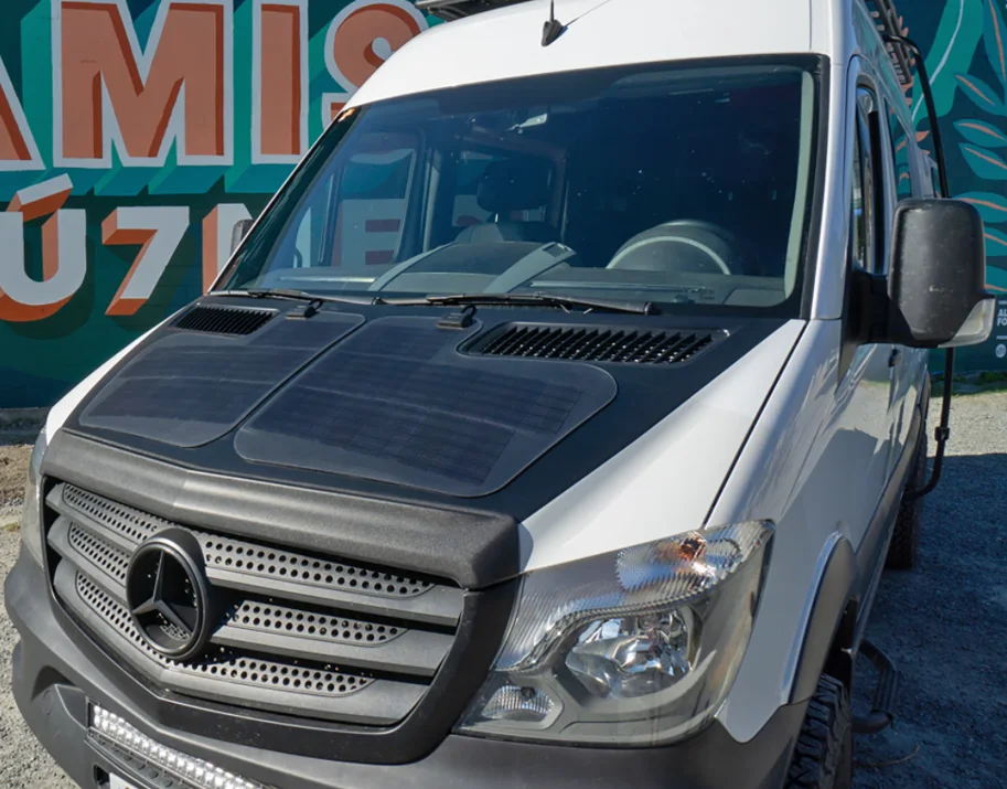 Motorhauben-Solarmodul „ORYX“ (2x40W), flexibel, für MB Sprinter 906