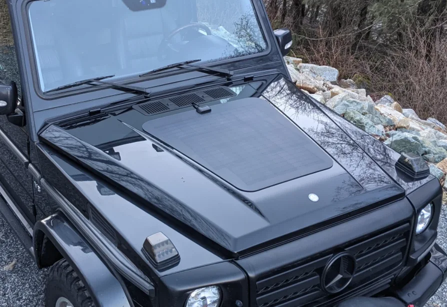 Motorhauben-Solarmodul „ORYX“ (85W), flexibel, für Mercedes G-Klasse