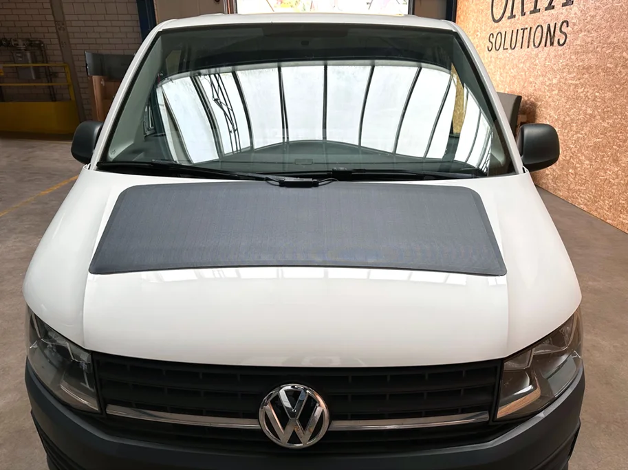 Motorhauben-Solarmodul „ORYX“ (75W), flexibel, für VW Bus T5/T6