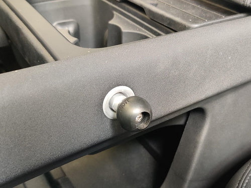 RAM Mounts B-Kugel für Mittelkonsole, New Land Rover Defender L663