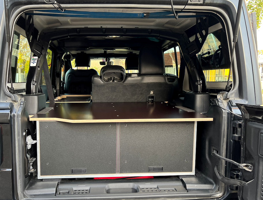 Möbel-Innenausbau-System „Yosemite JL“, passend für Jeep Wrangler JL