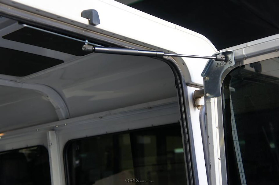 Dämpfer / Aufsteller für Hecktür / Heckklappe, passend für Defender 1984-2016