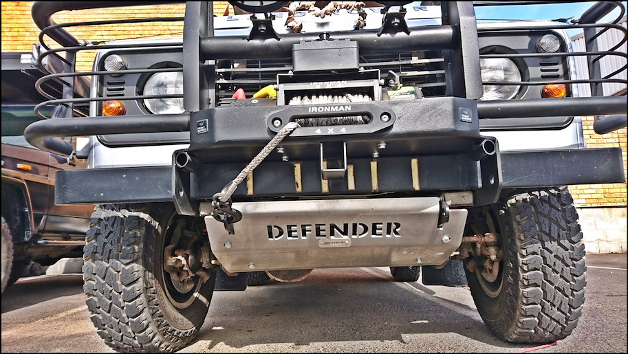 Gobi-X Land Rover Defender Unterfahrschutz Lenkungsdämpfer+ Kühler
