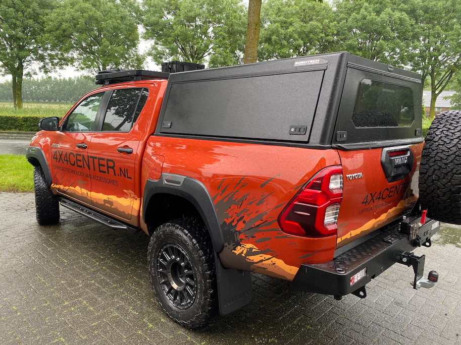 Bushtech Premium-Hardtop Toyota Hilux Revo (ab 2016) Doppelkabine Aluminium glatt