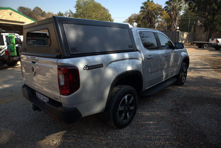 Bushtech Hardtop Volkswagen Amarok (ab 2023) Doppelkabine Aluminium glatt isoliert ohne LED-Licht