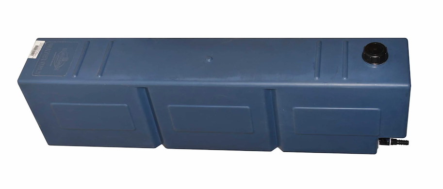 Bushtech Bush Cabin Wassertank mit Schlauch und Hahn