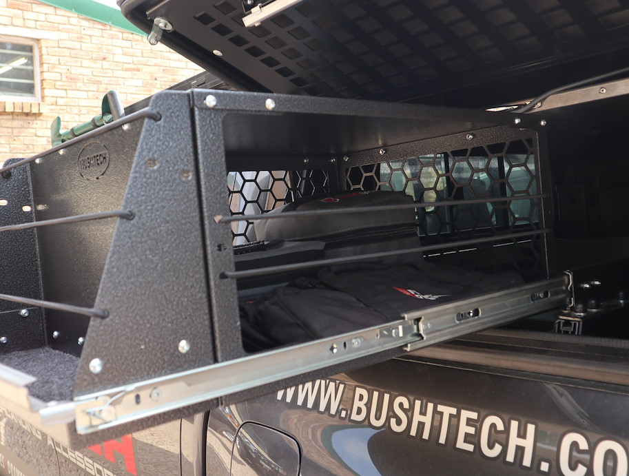 Bushtech Hardtop Vorratsschrank Typ 1